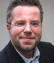 Dr. phil. Dipl.-Journ. Tobias D. Höhn